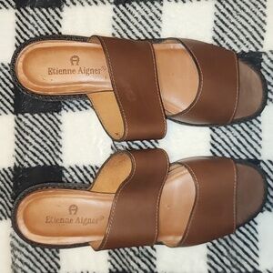 Women's Etienne Agnier